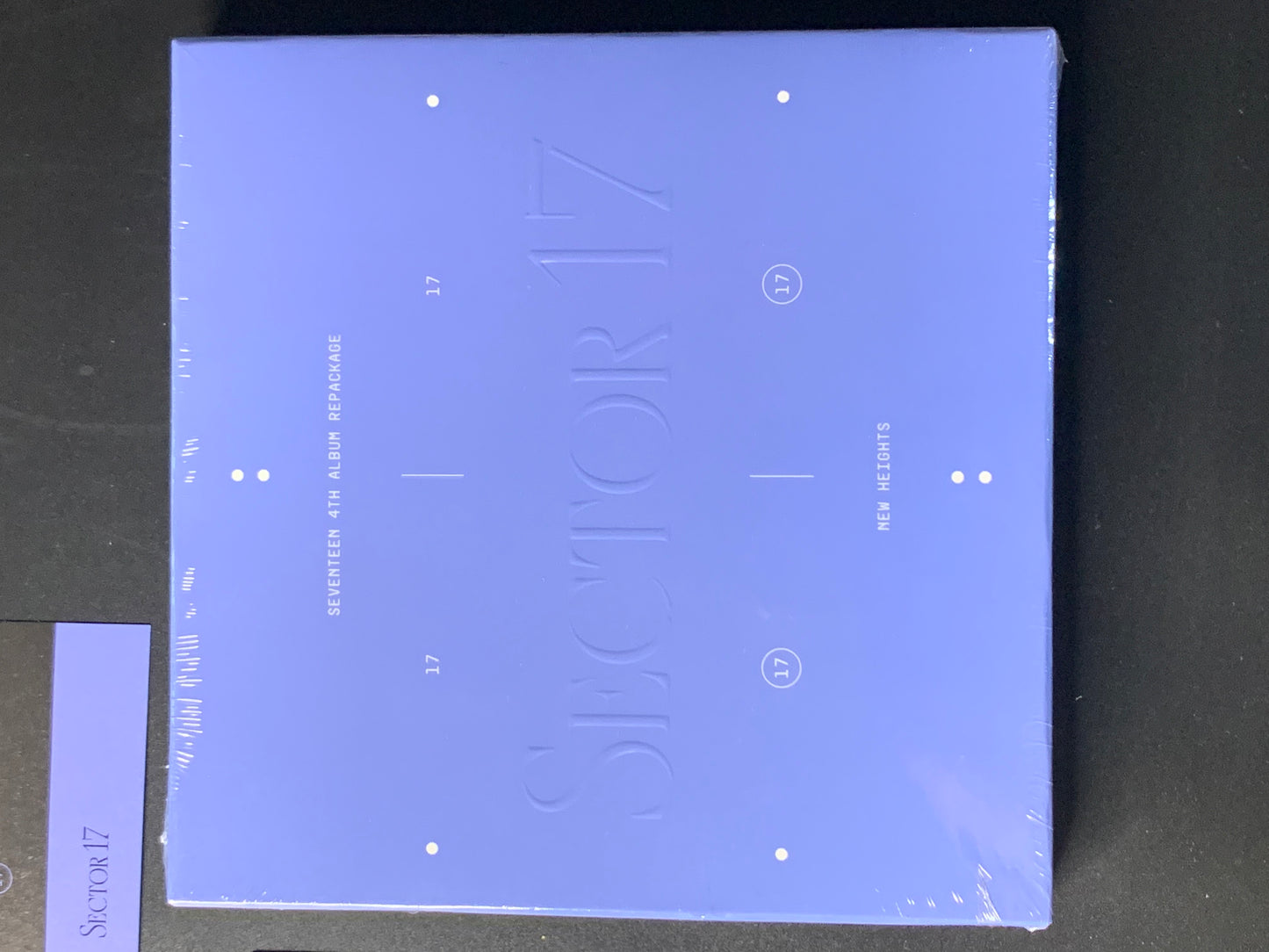 SEVENTEEN - 4TH ALBUM REPACKAGE SECTOR 17 + 3 PHOTOCARDS + POSTER (6766576009351)