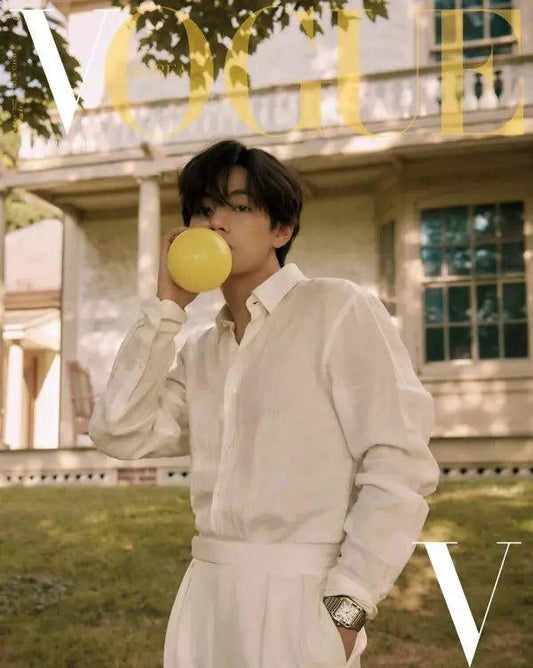 BTS V SURPRISE COVER VOGUE MAGAZINE 2022 OCTOBER ISSUE - K-POP WORLD (6780495921287)