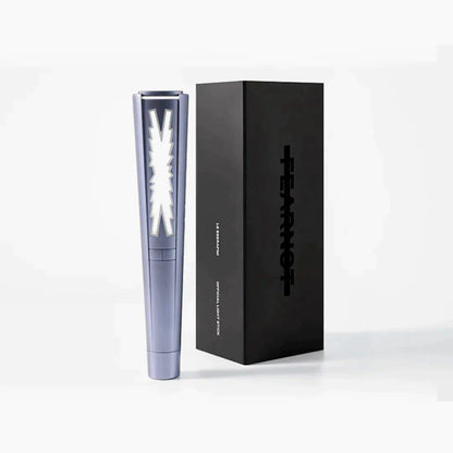 (SOBREPEDIDO) LE SSERAFIM - OFFICIAL LIGHT STICK - K-POP WORLD (7385823051911)