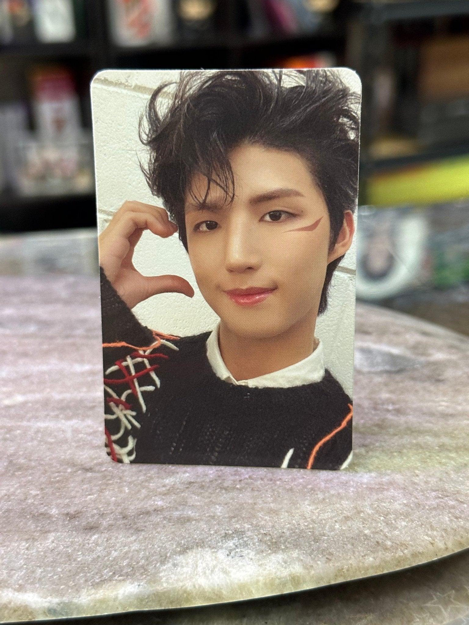 XDINARY HEROES - OVERLOAD PHOTOCARDS - K-POP WORLD (7400938111111)